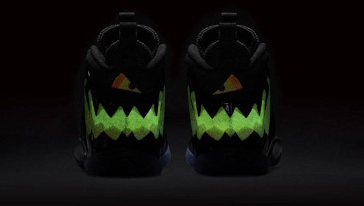 Nike Foamposite One Halloween 萬聖節南瓜噴 噴泡 中筒 復古籃球鞋 GS 黑橙 Details for Nike Foamposite One Halloween 萬聖節南瓜噴 噴泡 中筒 復古籃球鞋 GS 黑橙