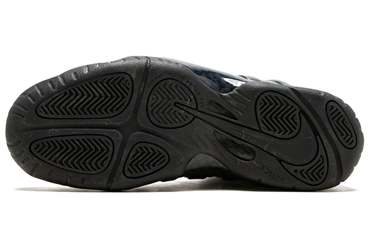 Shop Nike Foamposite One Legion Green 全像投影 高筒 復古籃球鞋 GS 黑