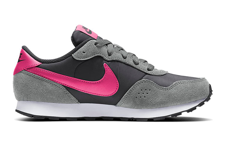 (Youth) Nike MD Valiant 'Dark Smoke Grey Fuchsia Glow' 圖 2