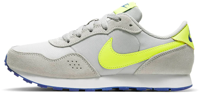 youth-nike-md-valiant-grey-fog-volt-cn-8558-015