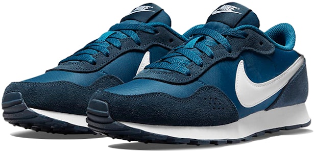 (JR) 나이키 MD 밸리언트 '마리나' (Nike MD 밸리언트 '마리나') CN8558-405 Lookbook (JR) 나이키 MD 밸리언트 '마리나' (Nike MD 밸리언트 '마리나') CN8558-405