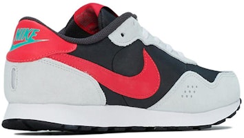 (JR) Nike MD Valiant 'Abu Sedang Siren Merah' CN8558-201 Lookbook (JR) Nike MD Valiant 'Abu Sedang Siren Merah' CN8558-201