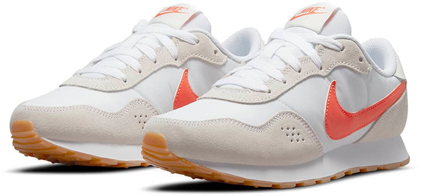 (Youth) Nike MD Valiant 'White Orange' CN8558-103 Lookbook (Youth) Nike MD Valiant 'White Orange' CN8558-103