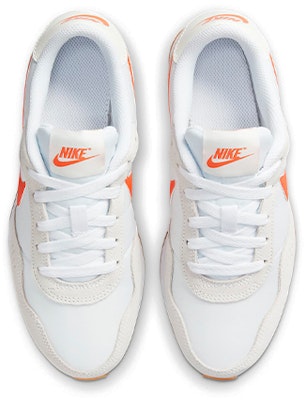 (Youth) Nike MD Valiant 'White Orange' CN8558-103 Shop (Youth) Nike MD Valiant 'White Orange' CN8558-103