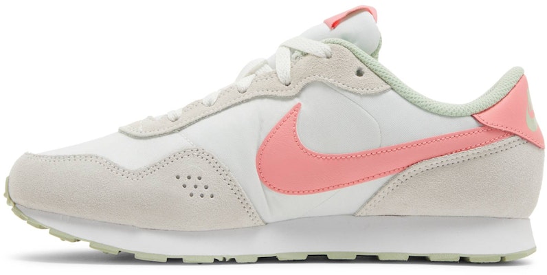 (Youth) Nike MD Valiant 'White Pink Gaze' CN8558-107 Lookbook (Youth) Nike MD Valiant 'White Pink Gaze' CN8558-107