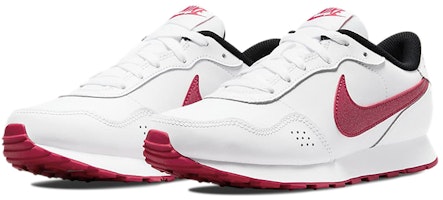 (JR) Nike MD Valiant SE 2 'Putih Very Berry' DC9307-100 Lookbook (JR) Nike MD Valiant SE 2 'Putih Very Berry' DC9307-100