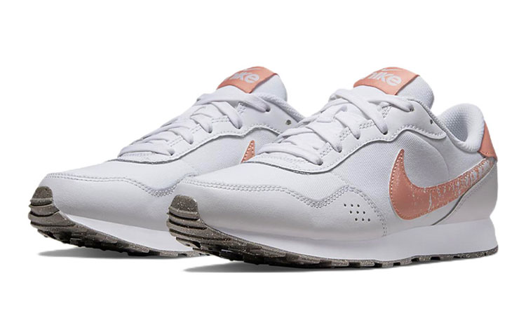 Lookbook 耐吉 MD Valiant SE 低筒 復古跑鞋 GS 白粉