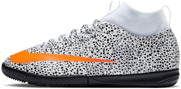 (JR) Nike Mercurial Superfly 7 Academy CR7 IC 'Putih Hitam Oranye' CV3464-180 Buy (JR) Nike Mercurial Superfly 7 Academy CR7 IC 'Putih Hitam Oranye' CV3464-180