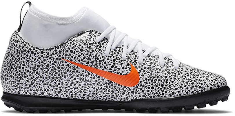 (JR) (ジュニア) ナイキ マーキュリアル スーパーフライ 7 クラブ 'ブラック ホワイト' CV3287-180 CV3287-180 Order (JR) (ジュニア) ナイキ マーキュリアル スーパーフライ 7 クラブ 'ブラック ホワイト' CV3287-180 CV3287-180