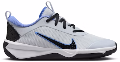 (Youth) Nike Omni Multi-Court 'Football Grey Royal Pulse' DM9027-009 (Youth) Nike Omni Multi-Court 'Football Grey Royal Pulse' DM9027-009