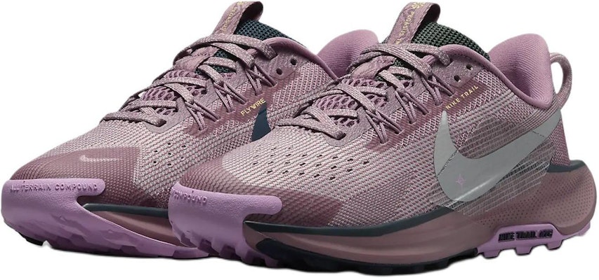 (Youth) Nike Pegasus Trail 5 'Plum Dust' FV5638-500 Lookbook (Youth) Nike Pegasus Trail 5 'Plum Dust' FV5638-500