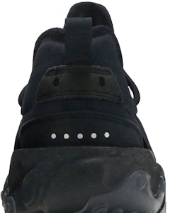 (JR) Nike React Presto 'Hitam Triple' BQ4002-005 Sizing (JR) Nike React Presto 'Hitam Triple' BQ4002-005