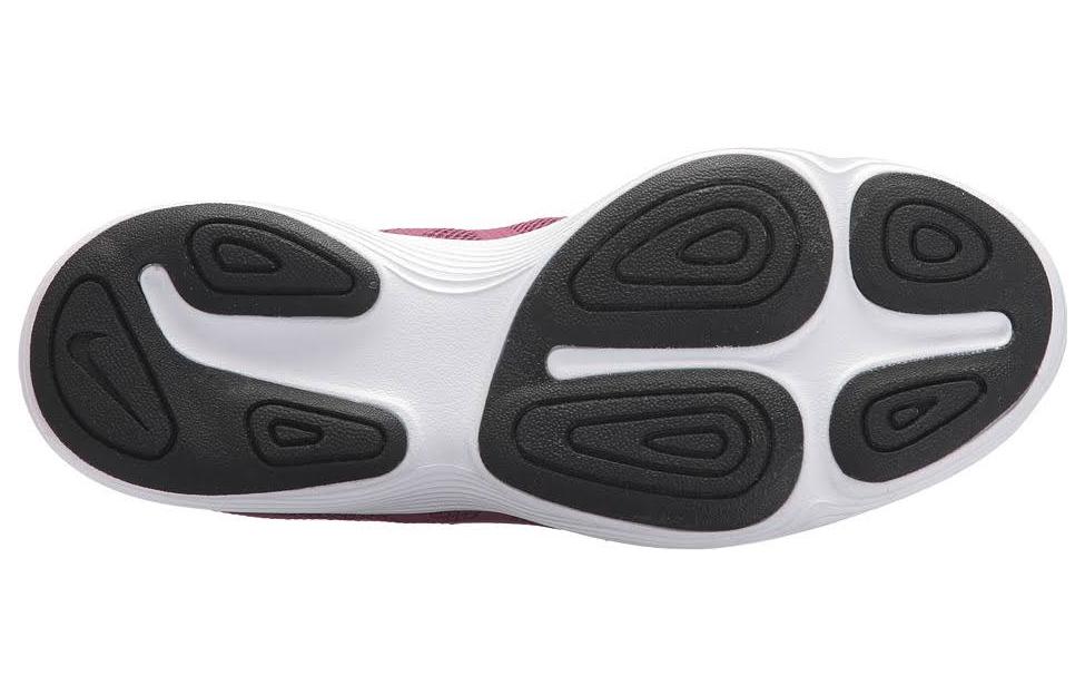 Shop Nike REVOLUTION 4 舒適萬用 輕便 耐磨通風 低筒 跑步鞋 GS 粉紫色