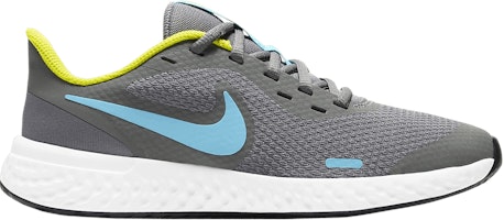 (Youth) Nike Revolution 5 'Smoke Grey Chlorine Blue' BQ5671-019 (Youth) Nike Revolution 5 'Smoke Grey Chlorine Blue' BQ5671-019