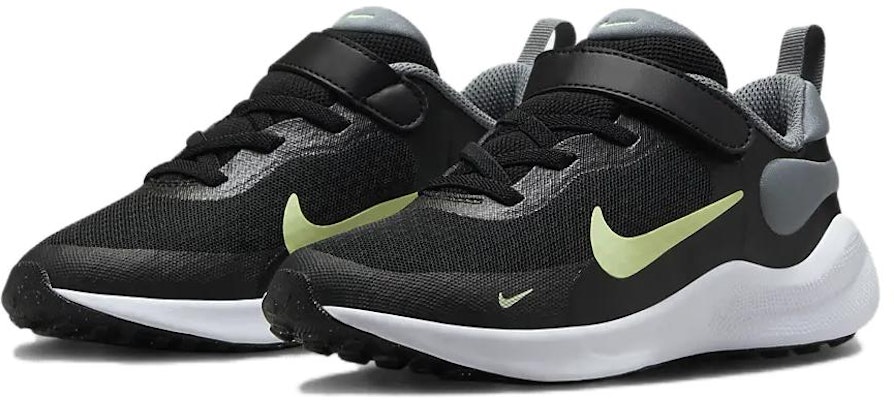 (JR) Nike Revolution 7 'Negro Barely Volt' FB7690-006 Lookbook (JR) Nike Revolution 7 'Negro Barely Volt' FB7690-006