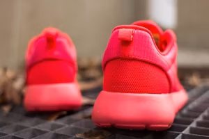 (Youth) Nike Rosherun Hyperfuse 'Laser Crimson' 642233-600 (Youth) Nike Rosherun Hyperfuse 'Laser Crimson' 642233-600