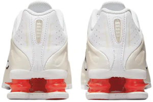 Shop (JR) Nike Shox R4 '幻影香辣紅' CW2626-102