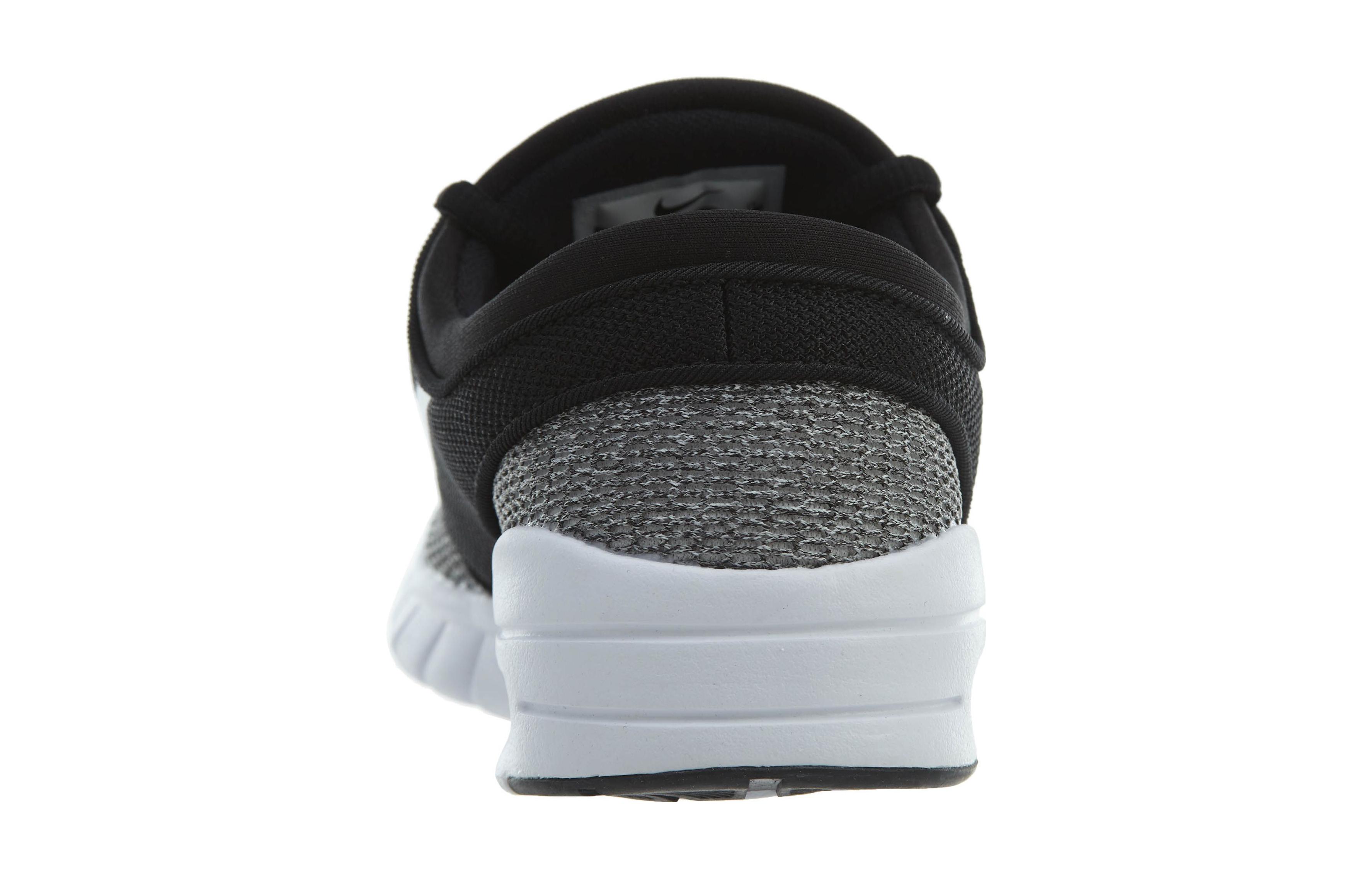 Shop (JR) Nike Stefan Janoski Max ''Noir Blanc'' 905217-005