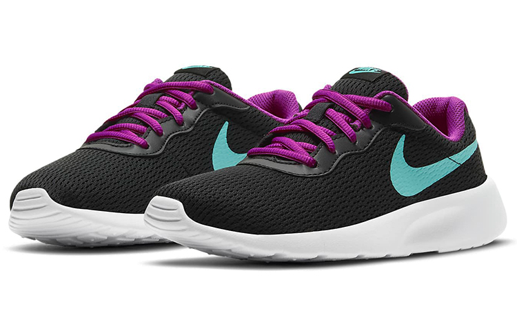 Lookbook (JR) Nike Tanjun 'Hitam Lembayung Hyper' 818381-026