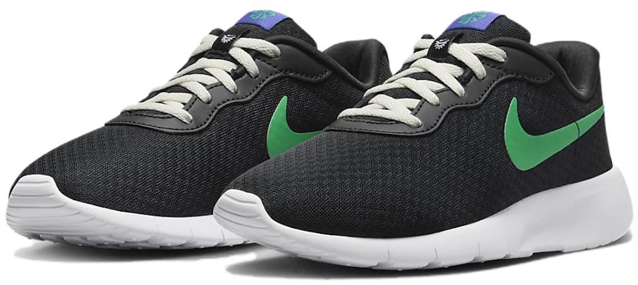(Youth) Nike Tanjun EasyOn 'Black Stadium Green' DX9041-004 Lookbook (Youth) Nike Tanjun EasyOn 'Black Stadium Green' DX9041-004