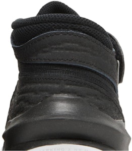 Nike Team Hustle D 10 FlyEase 中筒 復古籃球鞋 GS 黑紅 Sizing Nike Team Hustle D 10 FlyEase 中筒 復古籃球鞋 GS 黑紅