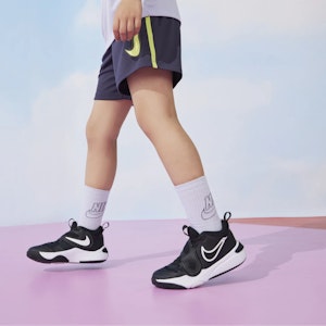 大童 Nike Team Hustle D 11 GS 防滑減震 低筒 兒童籃球鞋 黑白 Shop 大童 Nike Team Hustle D 11 GS 防滑減震 低筒 兒童籃球鞋 黑白
