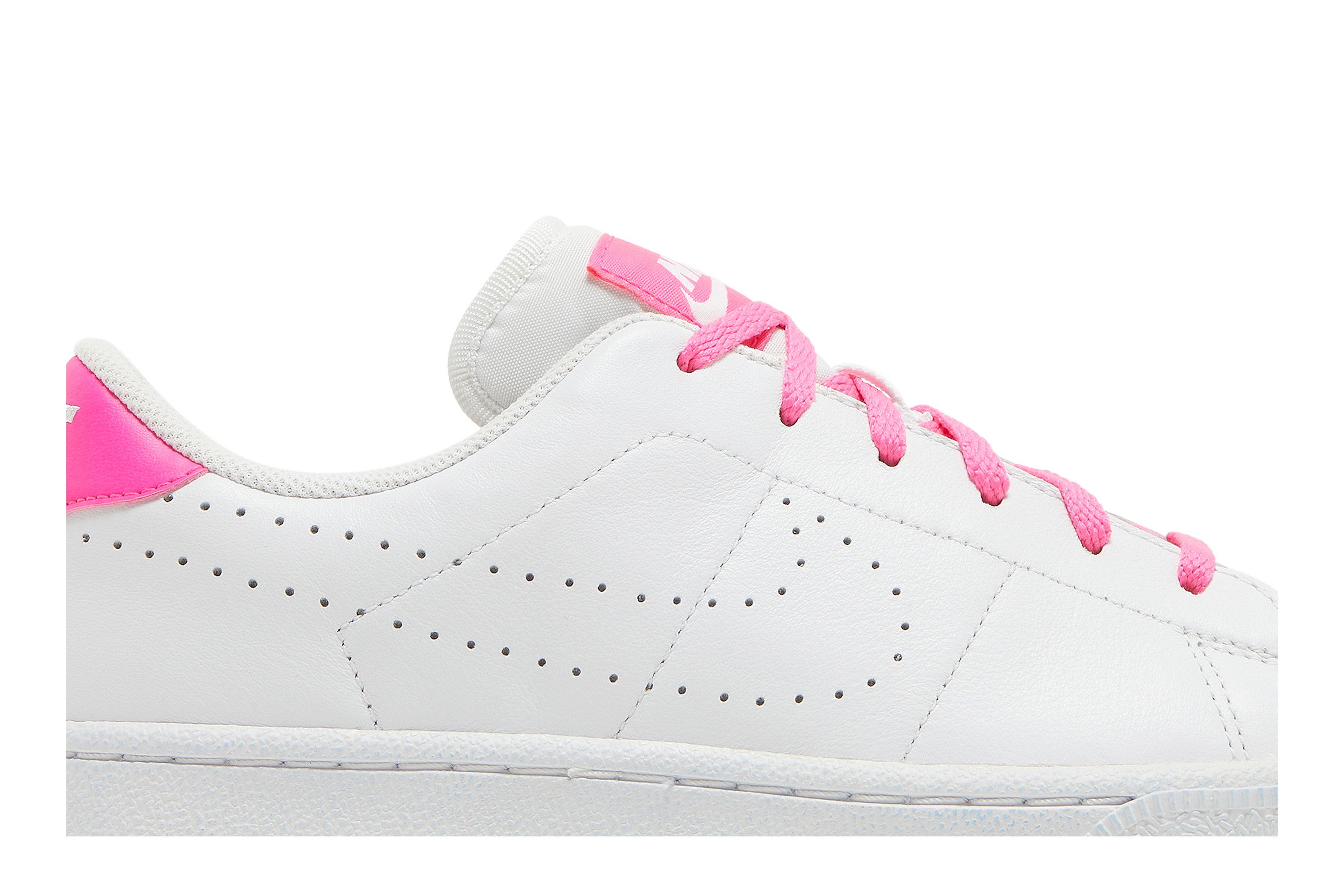 Order (JR) Nike Tennis Classic Premium ''Wit Roze Blast'' 834151-106