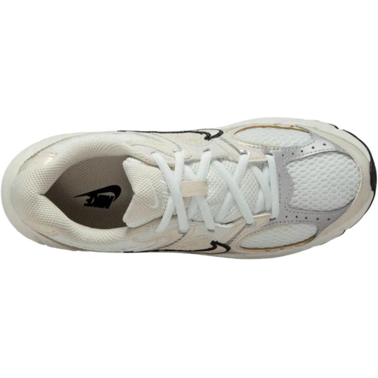 Lookbook (JR) Nike V5 RNR ''Summit White Light Orewood Brown'' Sneakers HQ6411-102