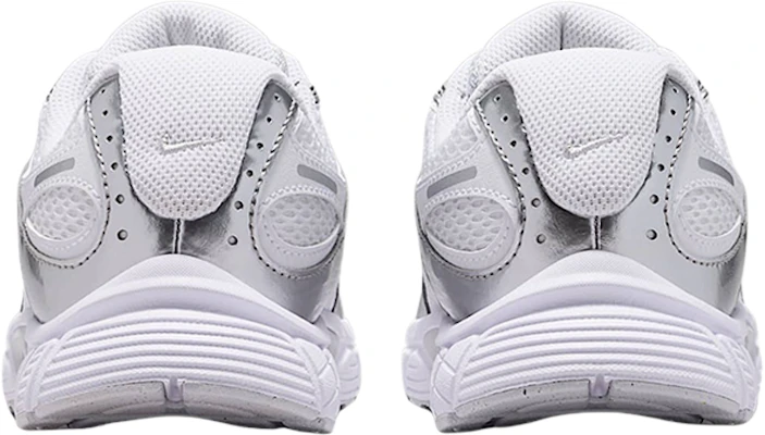 (JR) Nike V5 RNR ''Wit Metallic Zilver'' HQ6411-103 Lookbook (JR) Nike V5 RNR ''Wit Metallic Zilver'' HQ6411-103