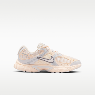 Lookbook (Youth) Nike V5 Runner Chalk/Sale/Pencil Point/Chalk HQ6411-106