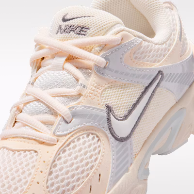 (JR) 耐克V5跑鞋 粉笔色/米色/铅灰/粉笔 HQ6411-106 Sizing (JR) 耐克V5跑鞋 粉笔色/米色/铅灰/粉笔 HQ6411-106
