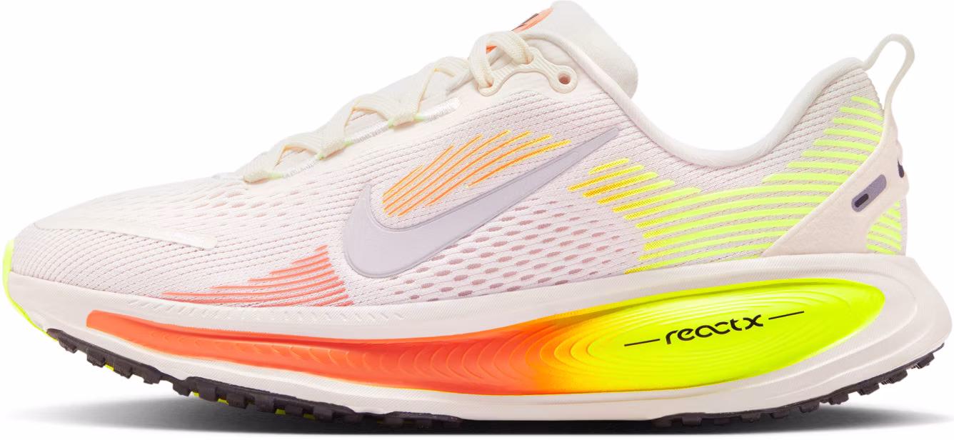 youth-nike-vomero-18-phantom-hyper-crimson-hq-2157-003