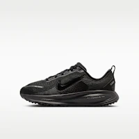 (Youth) Nike Vomero 18 Black/Dark Smoke Gray/Light Smoke Gray/Black HQ2157-010 (Youth) Nike Vomero 18 Black/Dark Smoke Gray/Light Smoke Gray/Black HQ2157-010