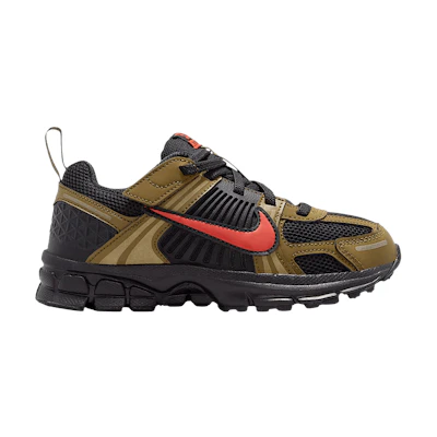 (Youth) Nike Vomero 5 'Black Olive Flak QNTM Moss Picante Red'