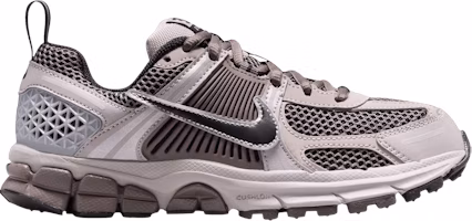 (Youth) Nike Vomero 5 'College Grey Cave Stone' HF6998-010 (Youth) Nike Vomero 5 'College Grey Cave Stone' HF6998-010