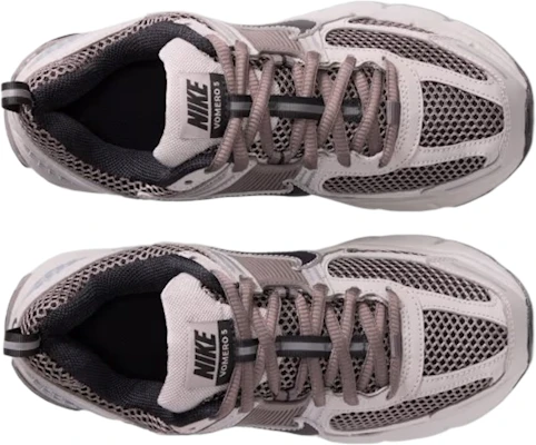 (JR) Nike Vomero 5 ''College Grey Cave Stone'' Grijs Beige Schoenen HF6998-010 Order (JR) Nike Vomero 5 ''College Grey Cave Stone'' Grijs Beige Schoenen HF6998-010