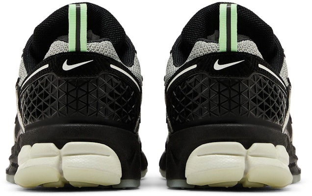 (Youth) Nike Vomero 5 'Halloween - Spider' HQ3477-001 Details for (Youth) Nike Vomero 5 'Halloween - Spider' HQ3477-001