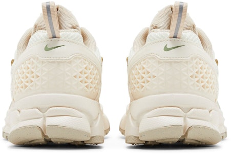 (青少年)Nike Vomero 5 'Pale Ivory' HF6998-101 Details for (青少年)Nike Vomero 5 'Pale Ivory' HF6998-101