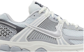 (JR) ナイキ ボメロ 5 "プラチナメタリックシルバー" HF6998-002 Order (JR) ナイキ ボメロ 5 "プラチナメタリックシルバー" HF6998-002