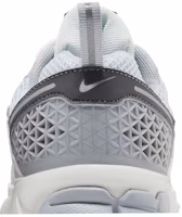 (JR) ナイキ ボメロ 5 "プラチナメタリックシルバー" HF6998-002 Sizing (JR) ナイキ ボメロ 5 "プラチナメタリックシルバー" HF6998-002