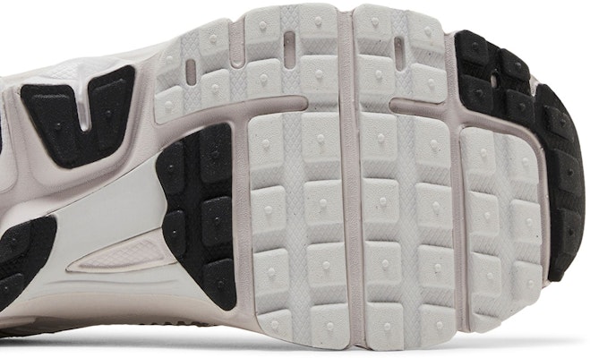 (JR) Nike Vomero 5 'Putih Hitam' HF6998-100 Purchase (JR) Nike Vomero 5 'Putih Hitam' HF6998-100