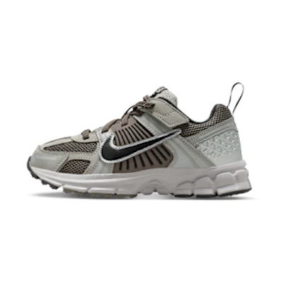 (Youth) Nike Vomero 5 College Gray/Cave Stone/Metallic Silver/Black
