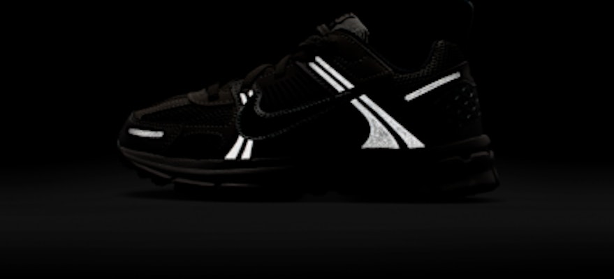 (JR) 나이키 보메로 5 컬리지 그레이/케이브 스톤/메탈릭 실버/블랙 HF6999-010 1