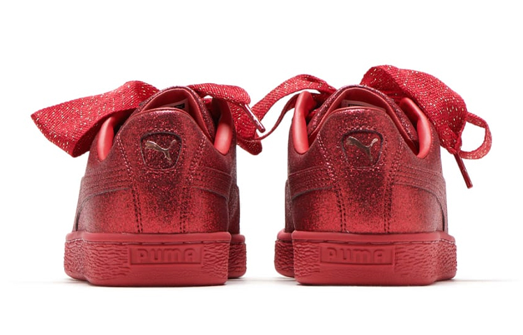 Shop (JR) Puma Basket Heart Zilveren Lage Sneakers Rood 367630-01