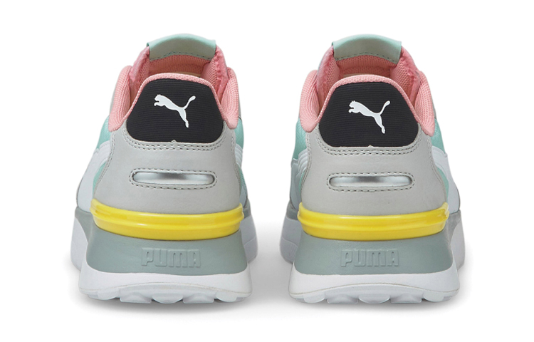 Shop (Youth) Puma R78 Voyage 'Grey Light Blue' 382048-04