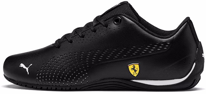 youth-puma-scuderia-ferrari-drift-cat-5-ultra-ii-black-low-top-trainer-306461-01