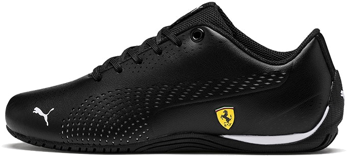 youth-puma-scuderia-ferrari-drift-cat-5-ultra-ii-black-low-top-trainer-306461-01