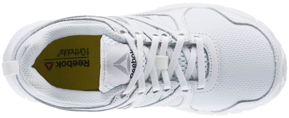 (JR) 锐步Run Supreme 2.0 '白色'跑鞋 AR3601 Lookbook (JR) 锐步Run Supreme 2.0 '白色'跑鞋 AR3601