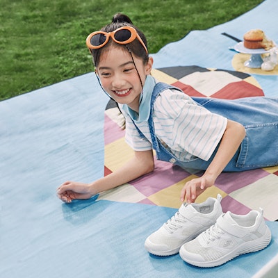 (Youth) Skechers Bounder 'White' 405233L-WHT Sizing (Youth) Skechers Bounder 'White' 405233L-WHT