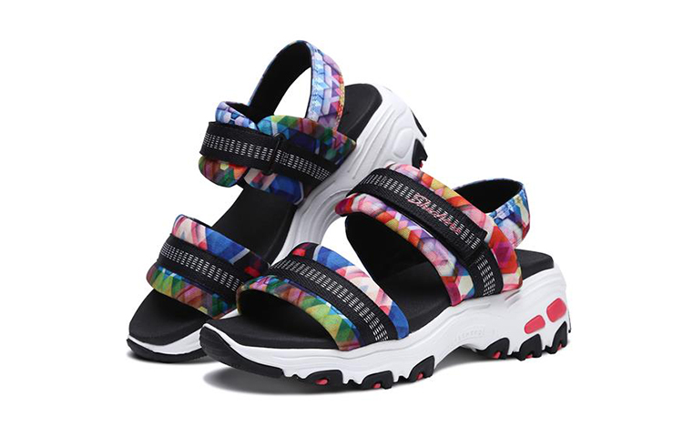 Lookbook 大童 Skechers D'lites 運動涼鞋 黑彩